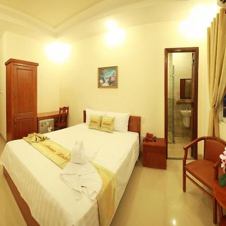 Arora Hotel Da Nang Esterno foto